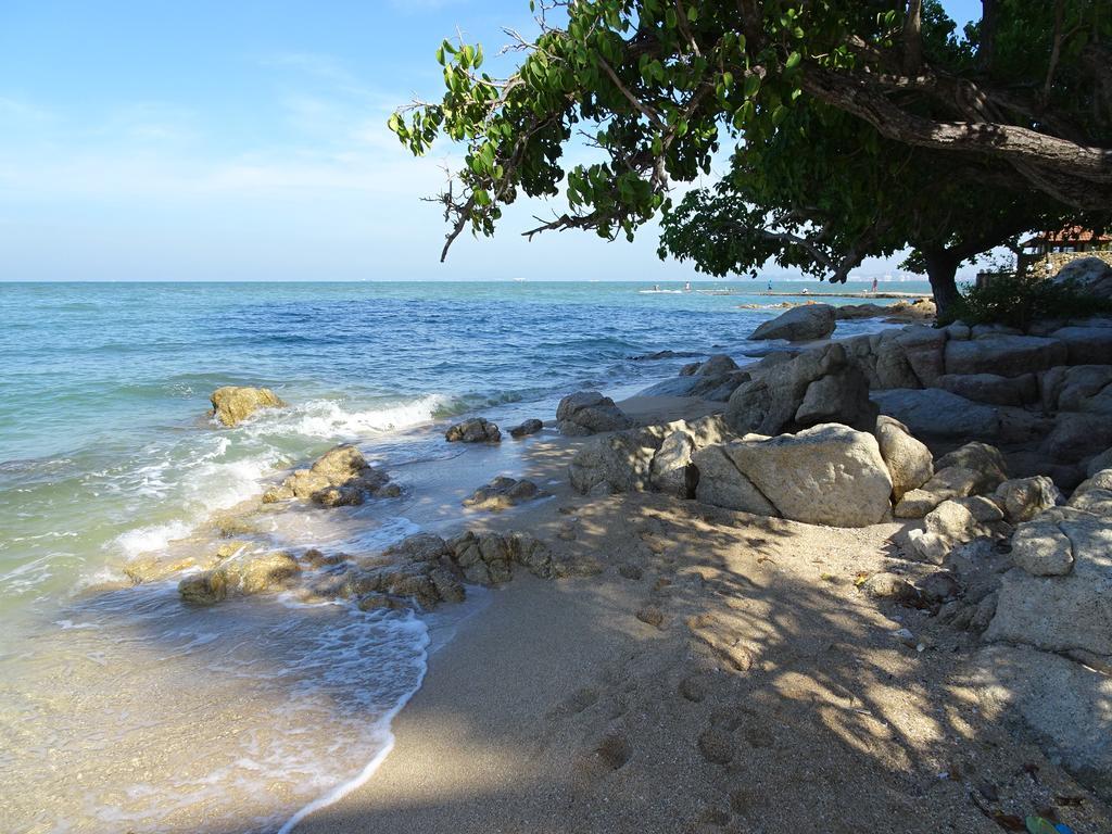 Wong Amat Pattaya Beach Resort Exterior photo